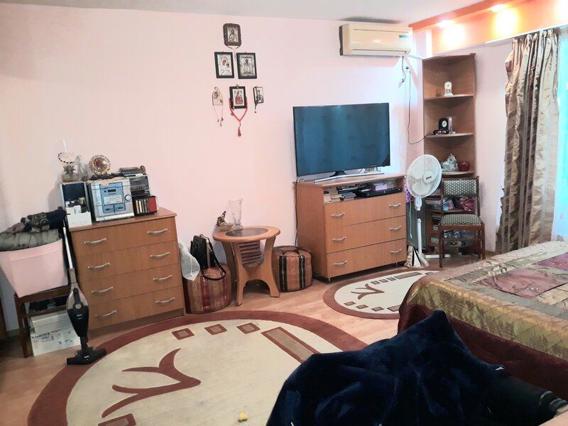 Calea Calarasilor, Hyperion, Popa Nan, stradal